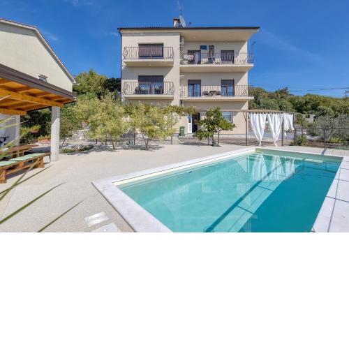 Pool Apartment Happy Sound - Happy Rentals