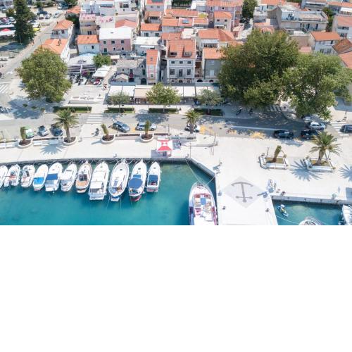Portun Top Center