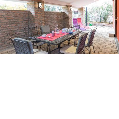 Red House Holiday Home