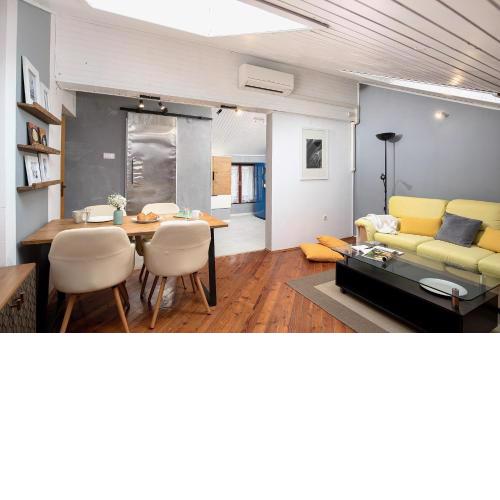Relaxed Attic in the Old Town