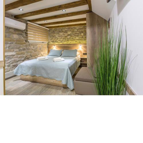 Reval Luxury Stone house apartments****