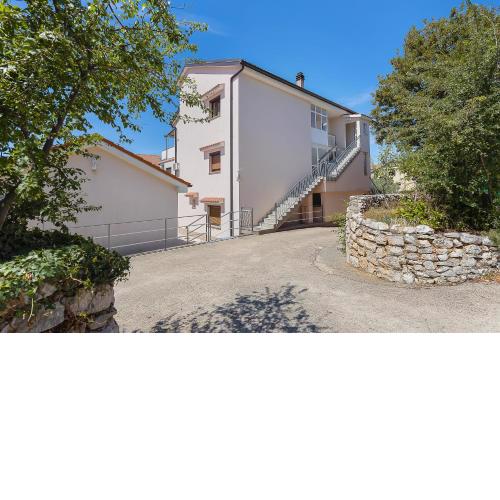 Romeo & Juliet Apartment - Happy Rentals