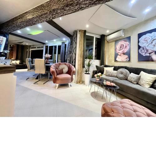 Romy Beachfront Apartments - Estrella