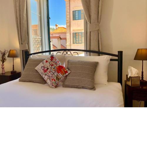 Room 1783 Old town