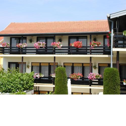 Room in Vodice with balcony, air conditioning, Wi-Fi (4826-3)