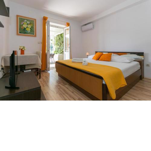 Room Nika