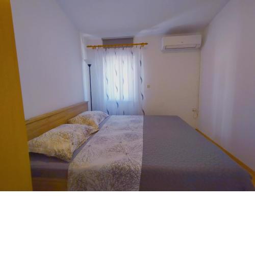 Room Omera