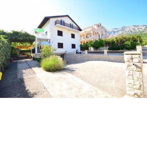Rooms Smilje - good location