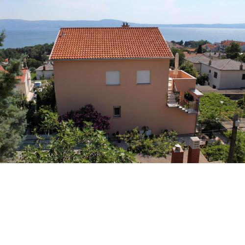 Rooms with a parking space Novi Vinodolski - 5588
