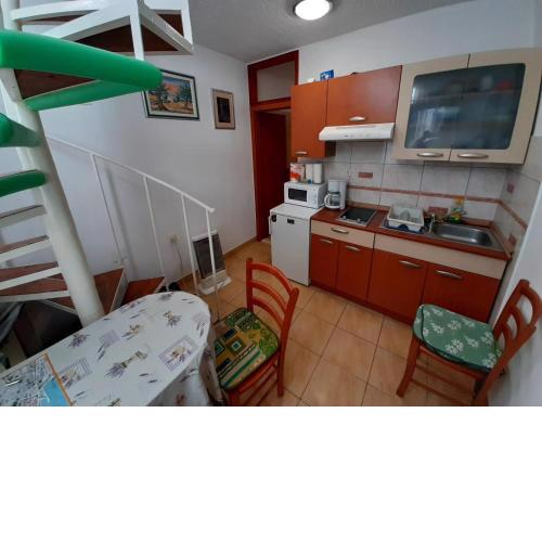 Rosmarinus Rubic studio