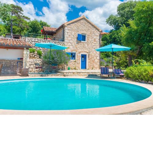Rural house for two Privat pool outdoor kitchen fenced garden and sea view