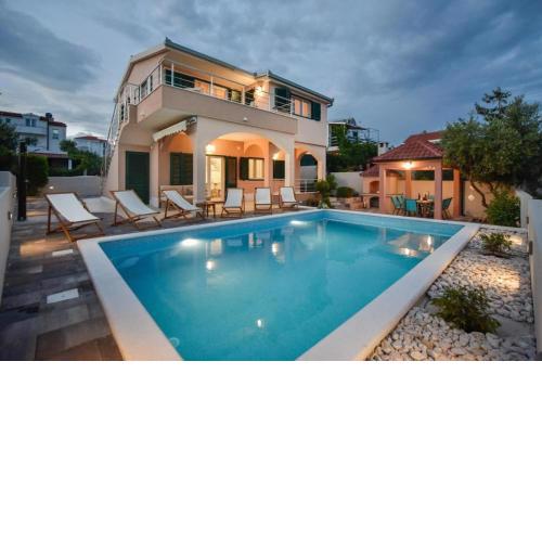 Sea Flower Beachfront Villa