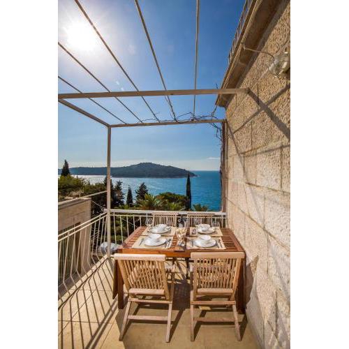 Sea View Apartment Beatrice by Irundo