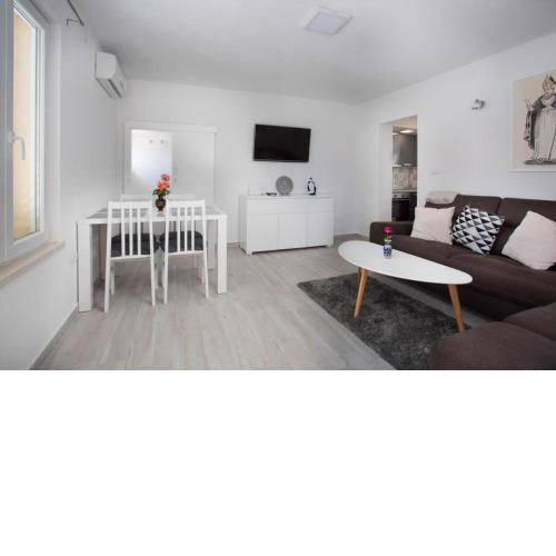Serious Job Apartments
