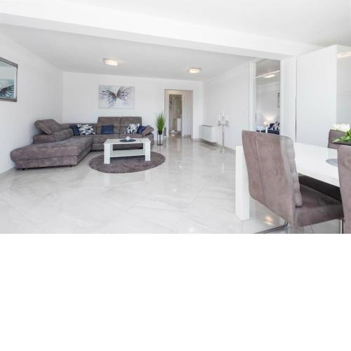 Silver Suite, luxury apartment with 3 BDR
