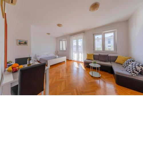 Sorento Apartments