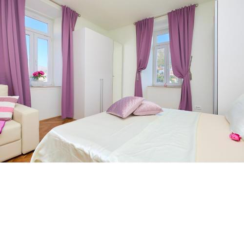 Spacious 4 Bedroom Dubrovnik Apartment