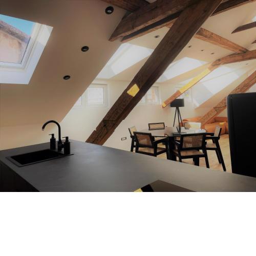 Split Rooftop loft