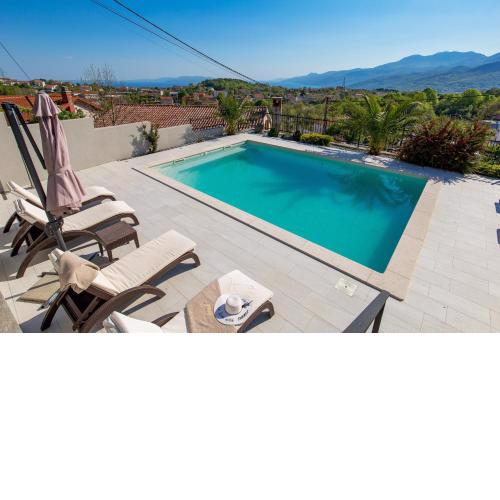 Srok Villa with private swimming pool