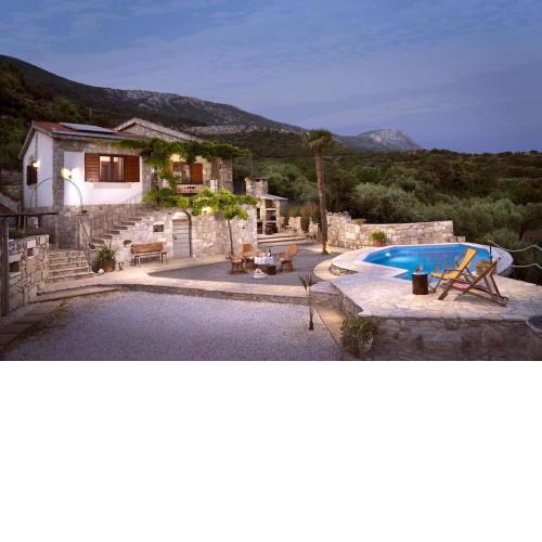 Stone house Angelo - Peace oasis with pool