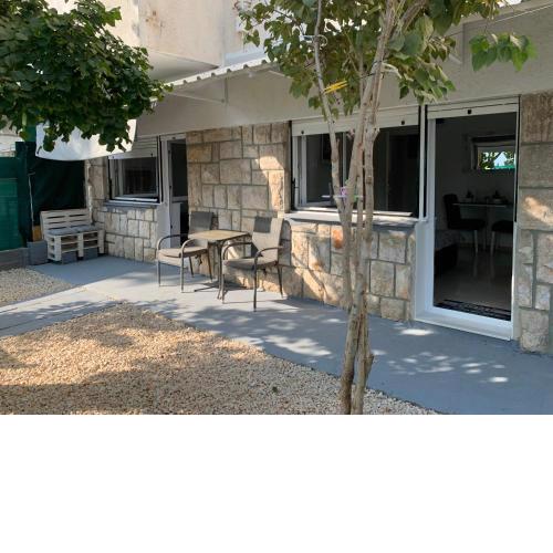 Studio apartman Miko