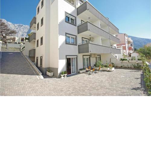 Studio Apartment in Makarska
