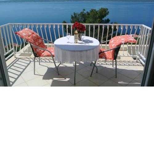 Studio apartment in Pisak with sea view, balcony, air conditioning, WiFi 90-1