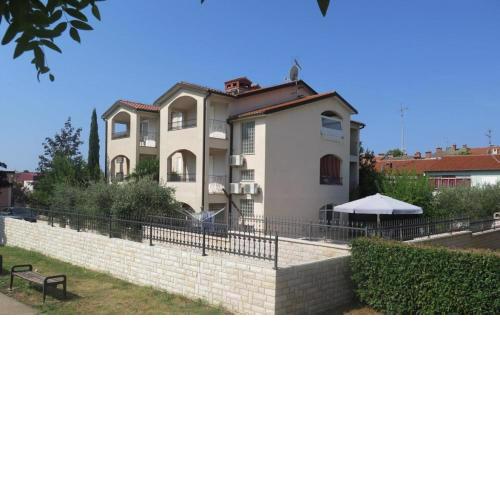Studio apartment in Porec with balcony, air conditioning, WiFi 4676-6