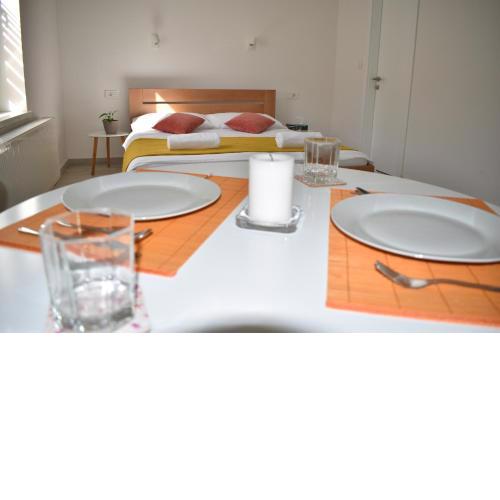 Studio Apartments Gunduliceva