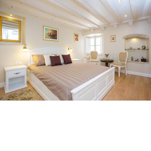 Studio Apartments Sonatina