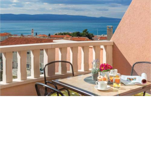 Studio Baska Voda with Sea View 01