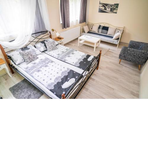 Studio with furnished terrace and wifi at Zagreb