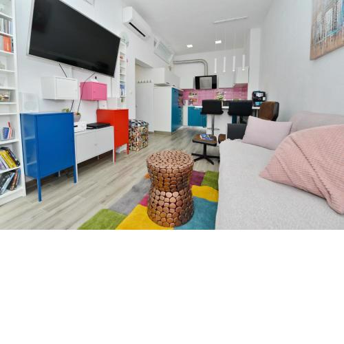 Stunning 2-Bed Villa POPANDROCK in Zadar