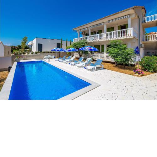 Stunning Apartment In Barbat Na Rabu With Wifi, Outdoor Swimming Pool And Heated Swimming Pool