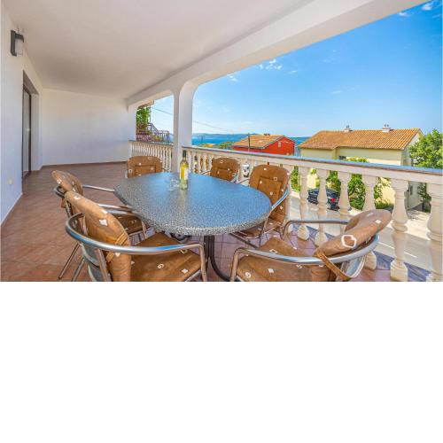 Stunning apartment in Crikvenica with 2 Bedrooms