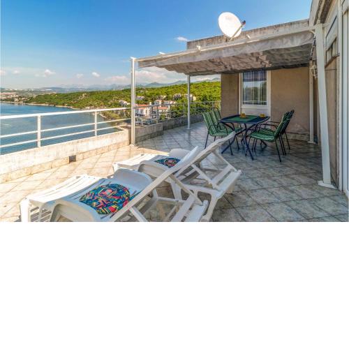 Stunning apartment in Kraljevica with 3 Bedrooms and WiFi