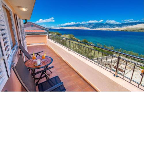 Stunning apartment in Pag with 2 Bedrooms and WiFi
