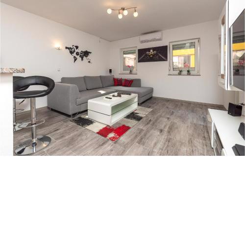 Stunning apartment in Pula with 2 Bedrooms and WiFi