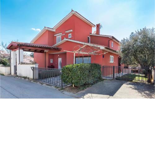 Stunning apartment in Pula with WiFi and 2 Bedrooms