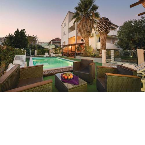 Stunning apartment in Split with 3 Bedrooms, WiFi and Outdoor swimming pool