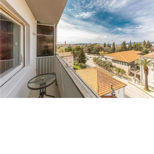 Stunning apartment in Trogir with WiFi and 2 Bedrooms