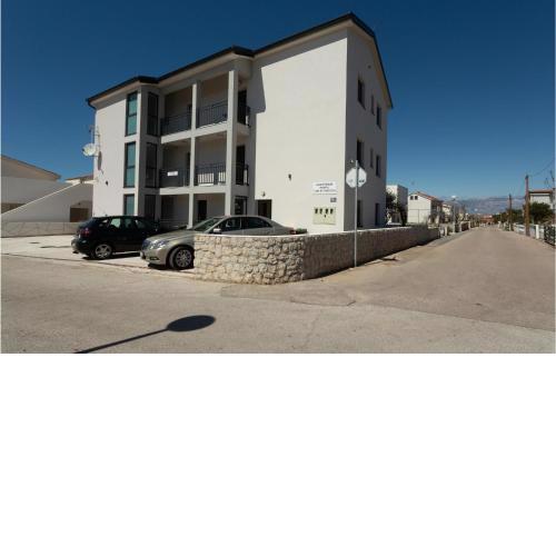 Stunning apartment in Vir with WiFi and 2 Bedrooms