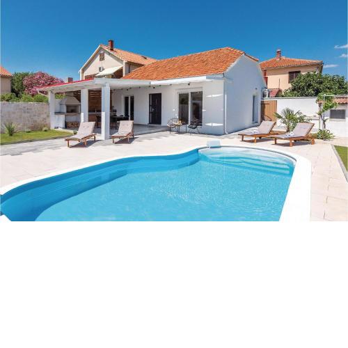 Stunning Home In Betina With 2 Bedrooms, Wifi And Outdoor Swimming Pool