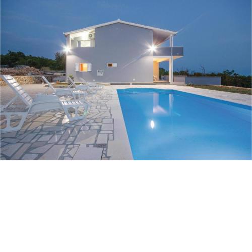 Stunning home in BLizna Donja with WiFi and 4 Bedrooms