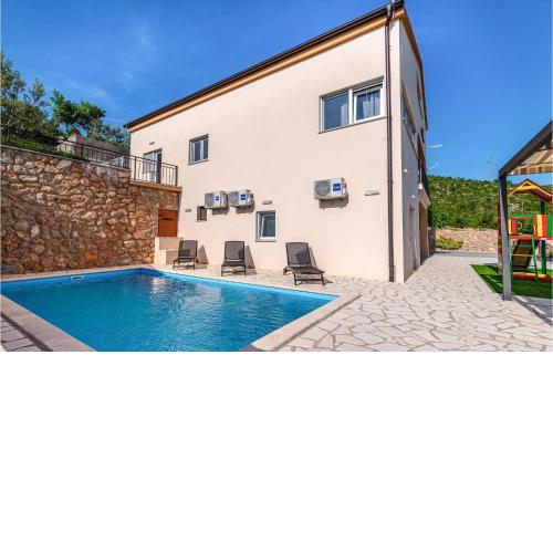 Stunning home in Modric with 4 Bedrooms, WiFi and Private swimming pool