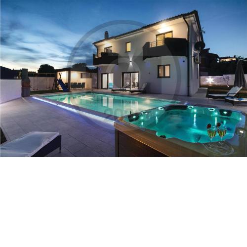 Stunning Home In Pula With Sauna, Wifi And Outdoor Swimming Pool