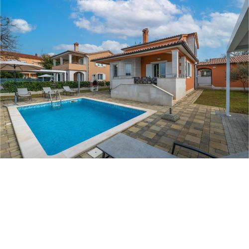 Stunning Home In Pula With Wifi, Swimming Pool And 4 Bedrooms