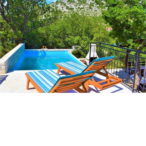 Stunning home in Sveti Juraj with Outdoor swimming pool, 3 Bedrooms and WiFi