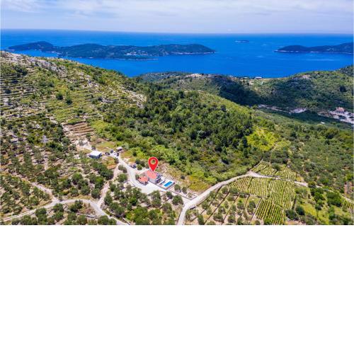 Stunning Home In Zaton With 3 Bedrooms, Wifi And Outdoor Swimming Pool