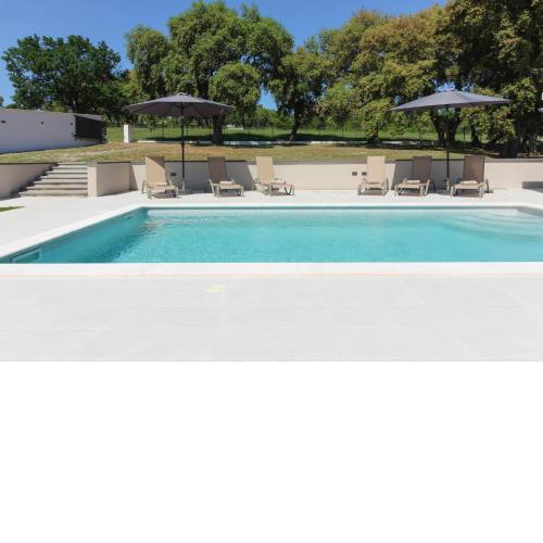 Stunning modern villa Monte Vernal in Pula near the beach and city center